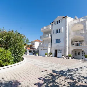 Snjezana Trogir