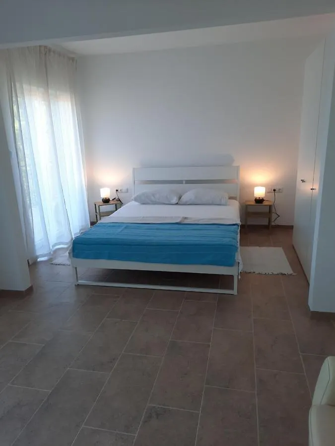 Appartements Lena. Premantura Kroatien
