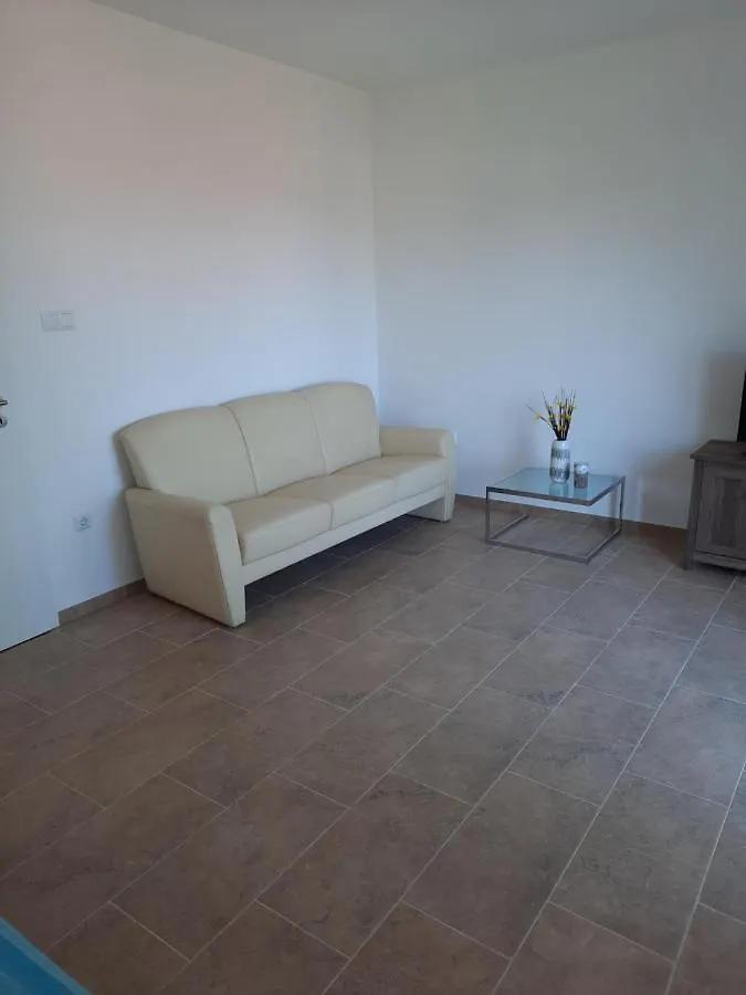 Appartements Lena. Premantura 0*,