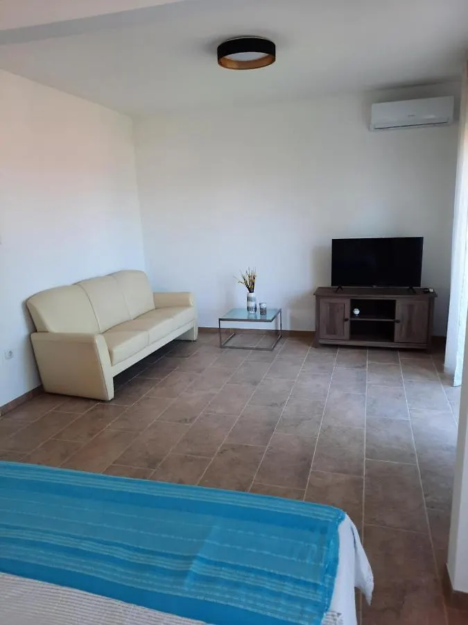 Appartements Lena. Premantura Apartment