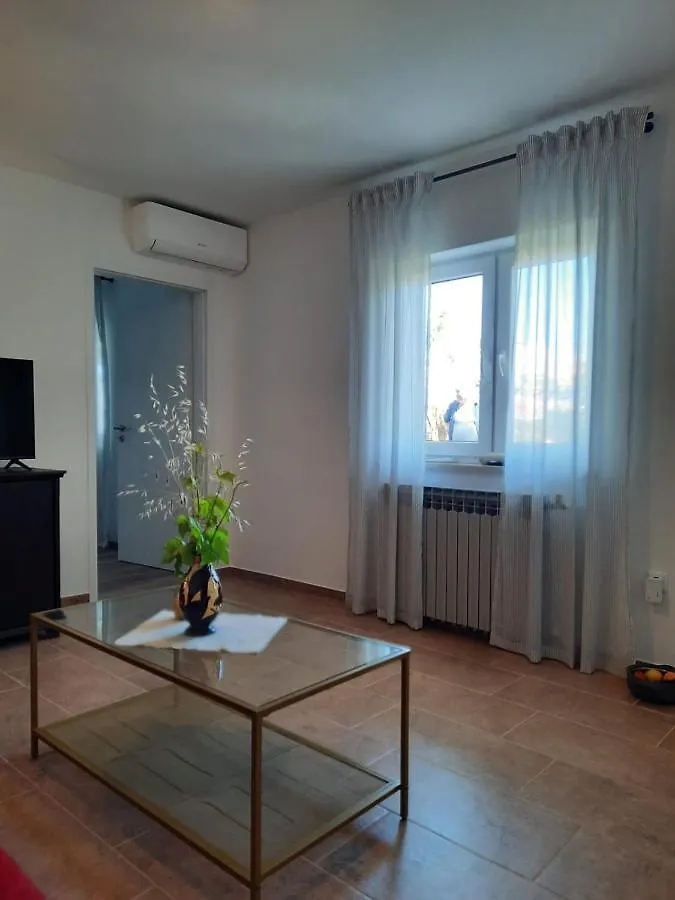 Apartment Appartements Lena. Premantura Kroatien