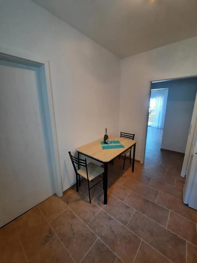 Appartements Lena. Premantura Apartment